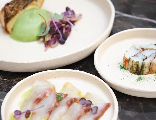 מלון Ognissanti Restaurant Rooftop 4*