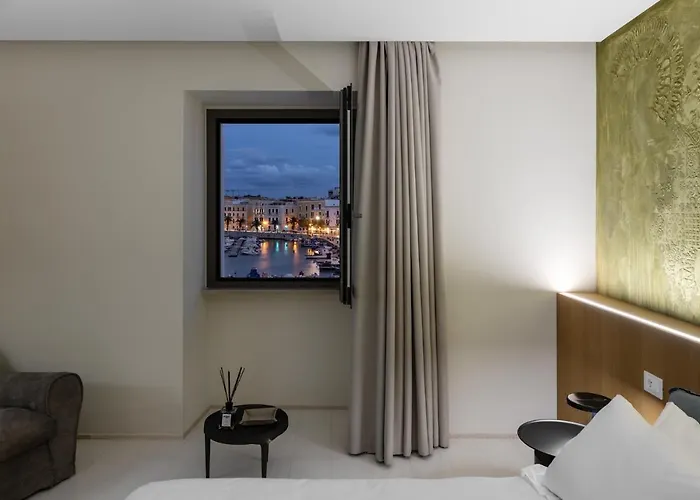 מלון Ognissanti Restaurant Rooftop טרני