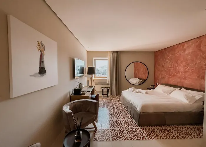 מלון Ognissanti Restaurant Rooftop 4*